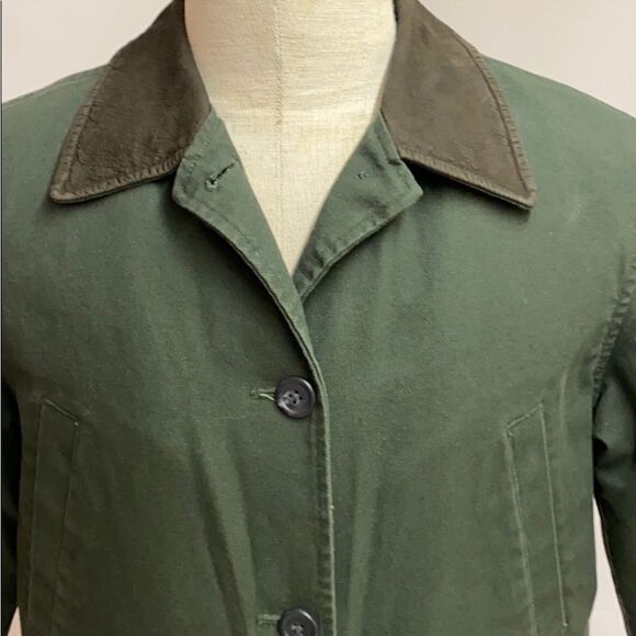Lands' End Army Green Fisherman Core Chore/Barn Coat With Leather Collar - Picture 3 of 13